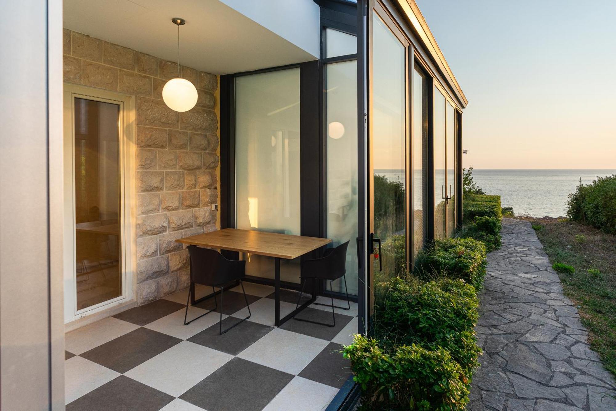 Vertmont Apartments Sveti Stefan Bagian luar foto